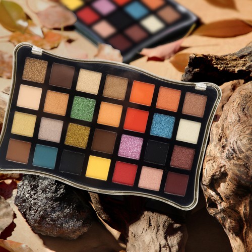 Shimmer 28C Smokey Eyeshadow Look Makeup